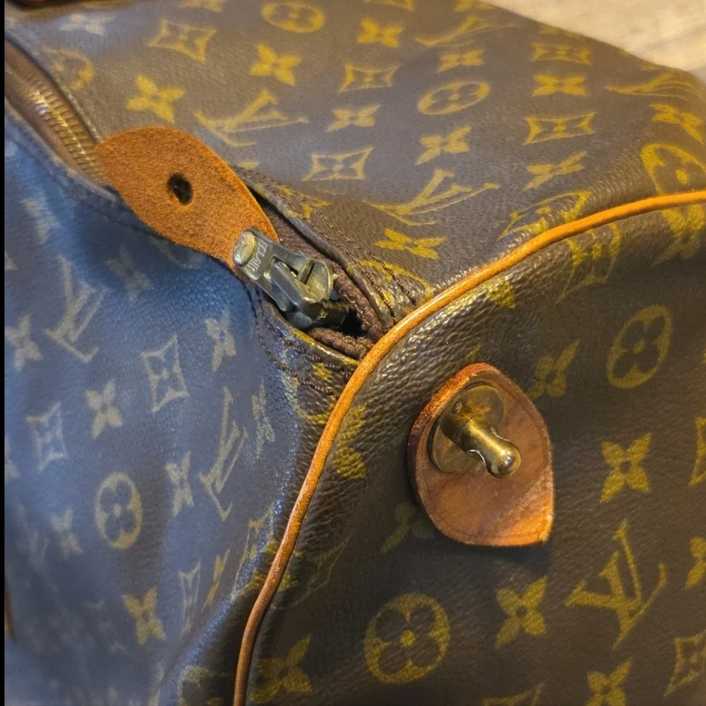 Louis Vuitton Keepall 55 And Heavy duty unbranded Dustbag 🌞 Monogram🌞 Travel